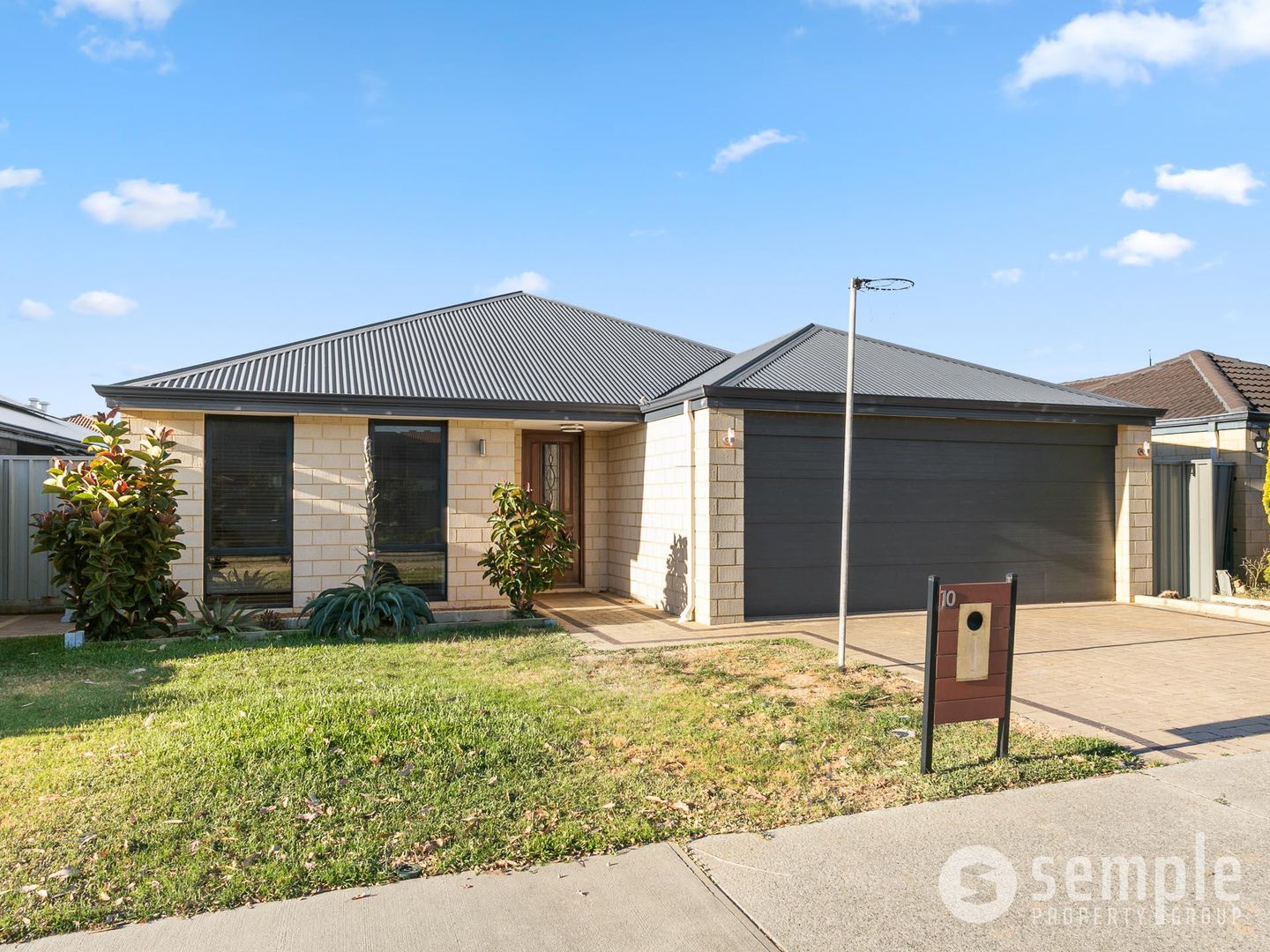 10 Humboldt Entrance, Aubin Grove WA 6164, Image 2