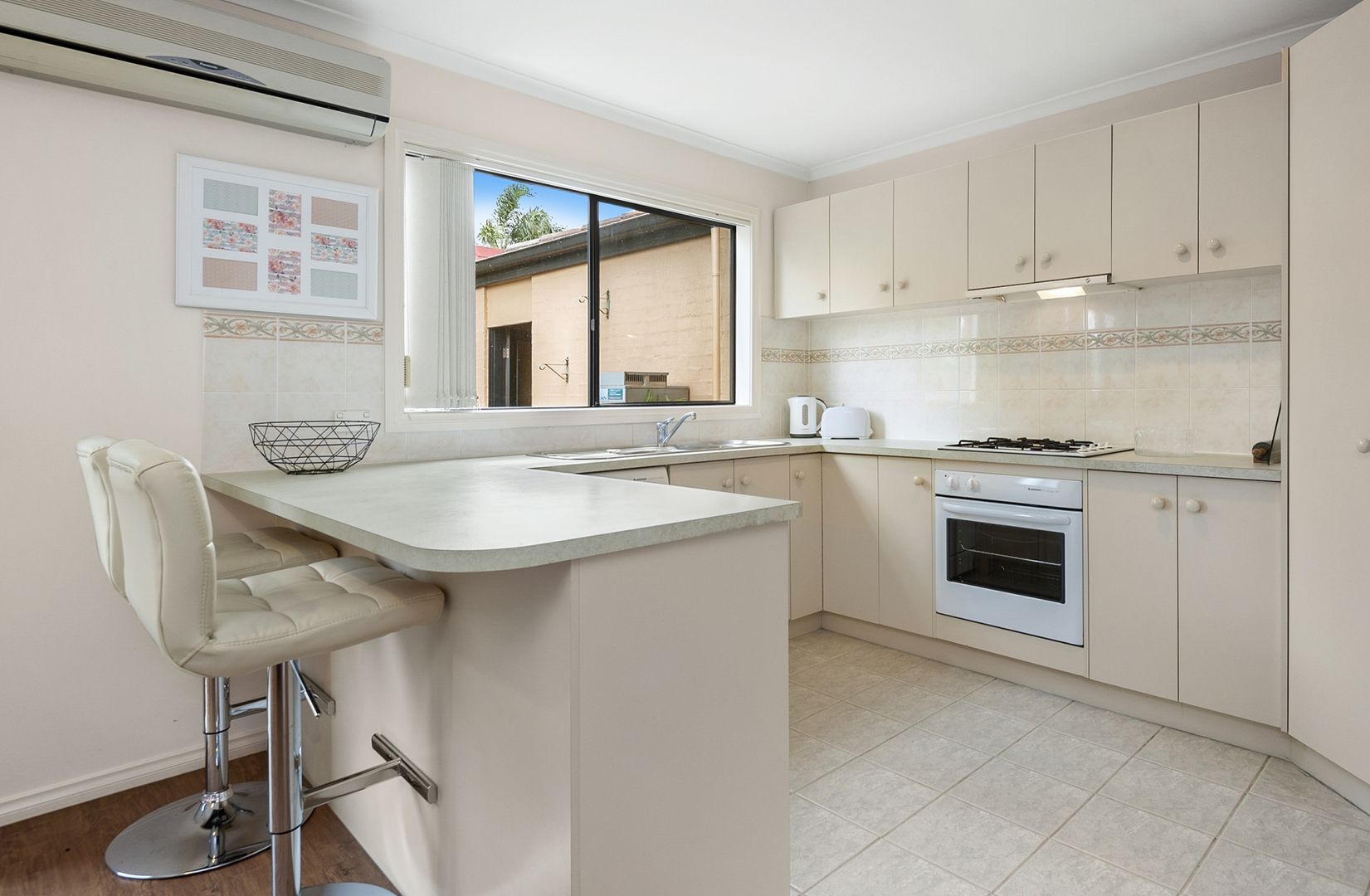 Unit 2/33-35 Fortescue Avenue, Seaford VIC 3198, Image 2