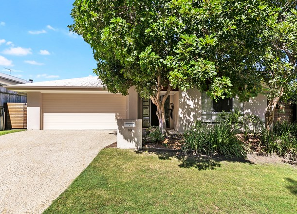 10 Dundee Crescent, Wakerley QLD 4154