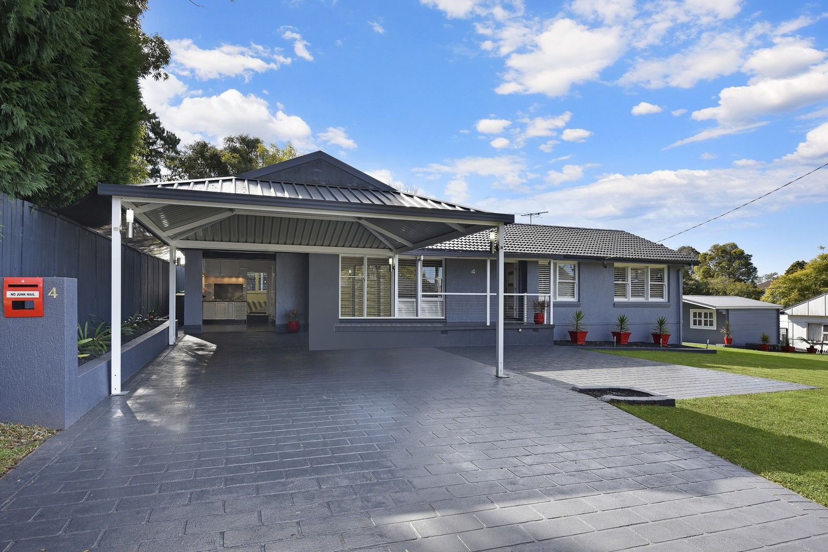 4 bedrooms House in 4 Acacia Road BEROWRA NSW, 2081