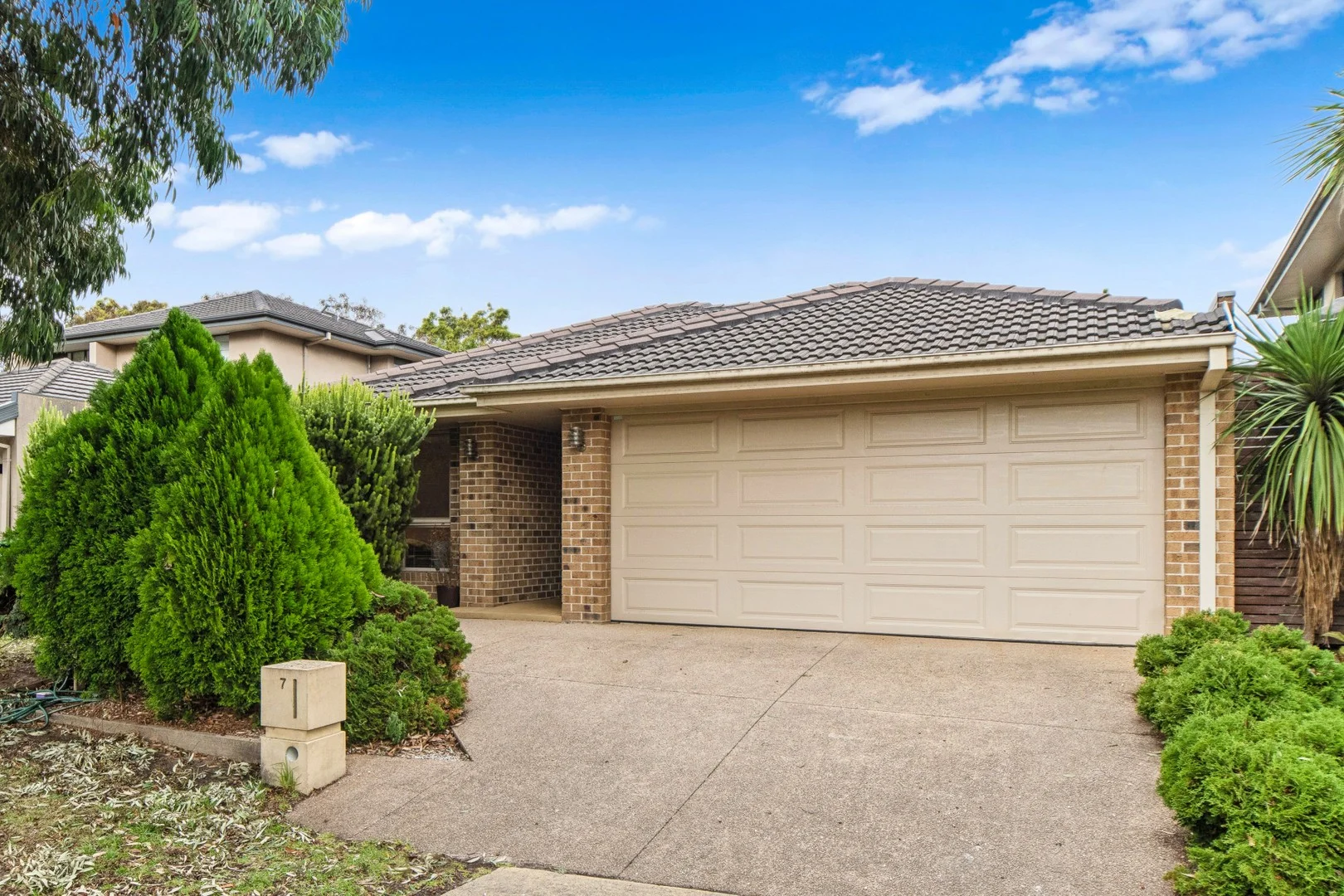 7 Tulloch Drive, Sandhurst VIC 3977