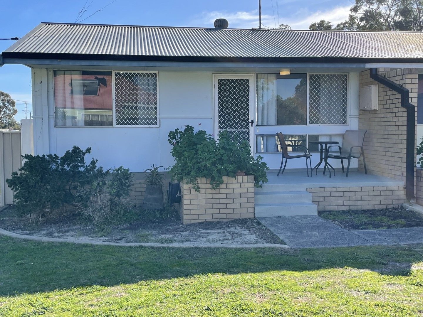 1 bedrooms Apartment / Unit / Flat in 1A/18 McDowell Street YARLOOP WA, 6218
