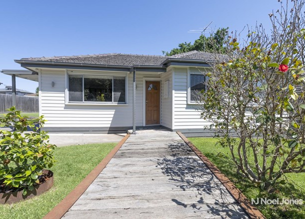 6 Nestor Grove, Blackburn North VIC 3130