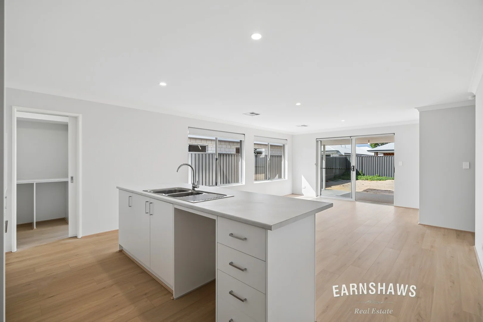 25 Talisker Grove, Helena Valley WA 6056