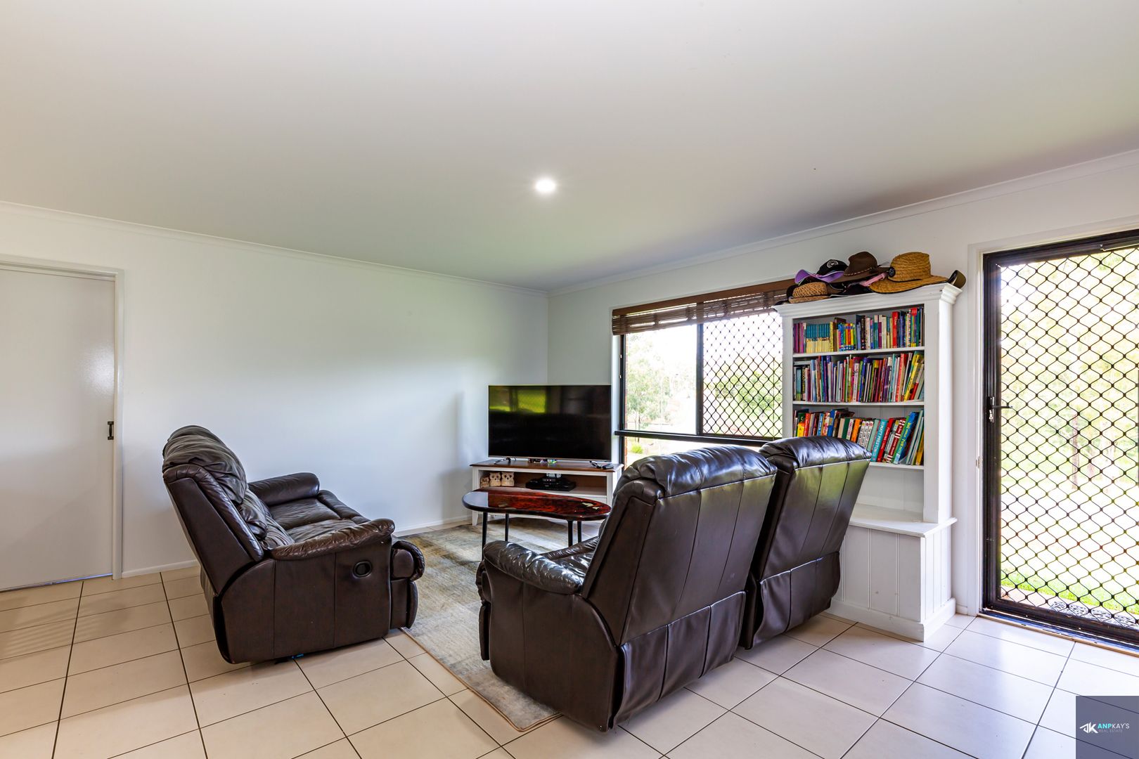 10A Tirroan Road, Gin Gin QLD 4671 Domain