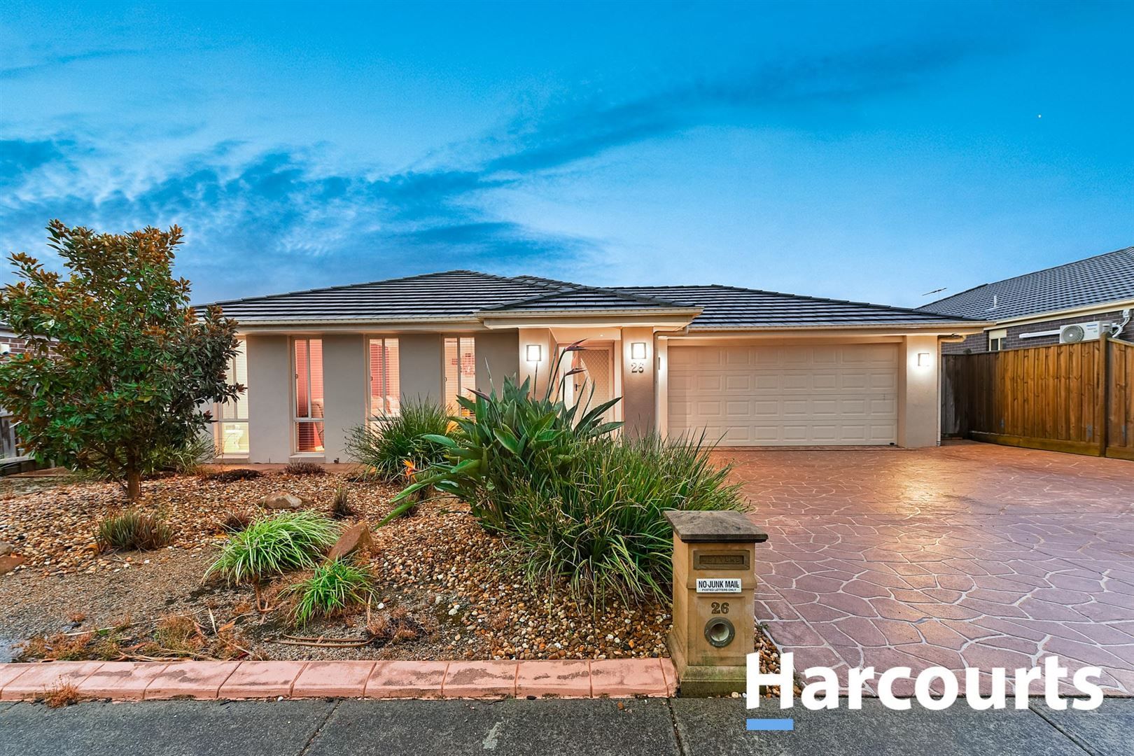 26 Westmoreland Avenue, Cranbourne North VIC 3977, Image 0