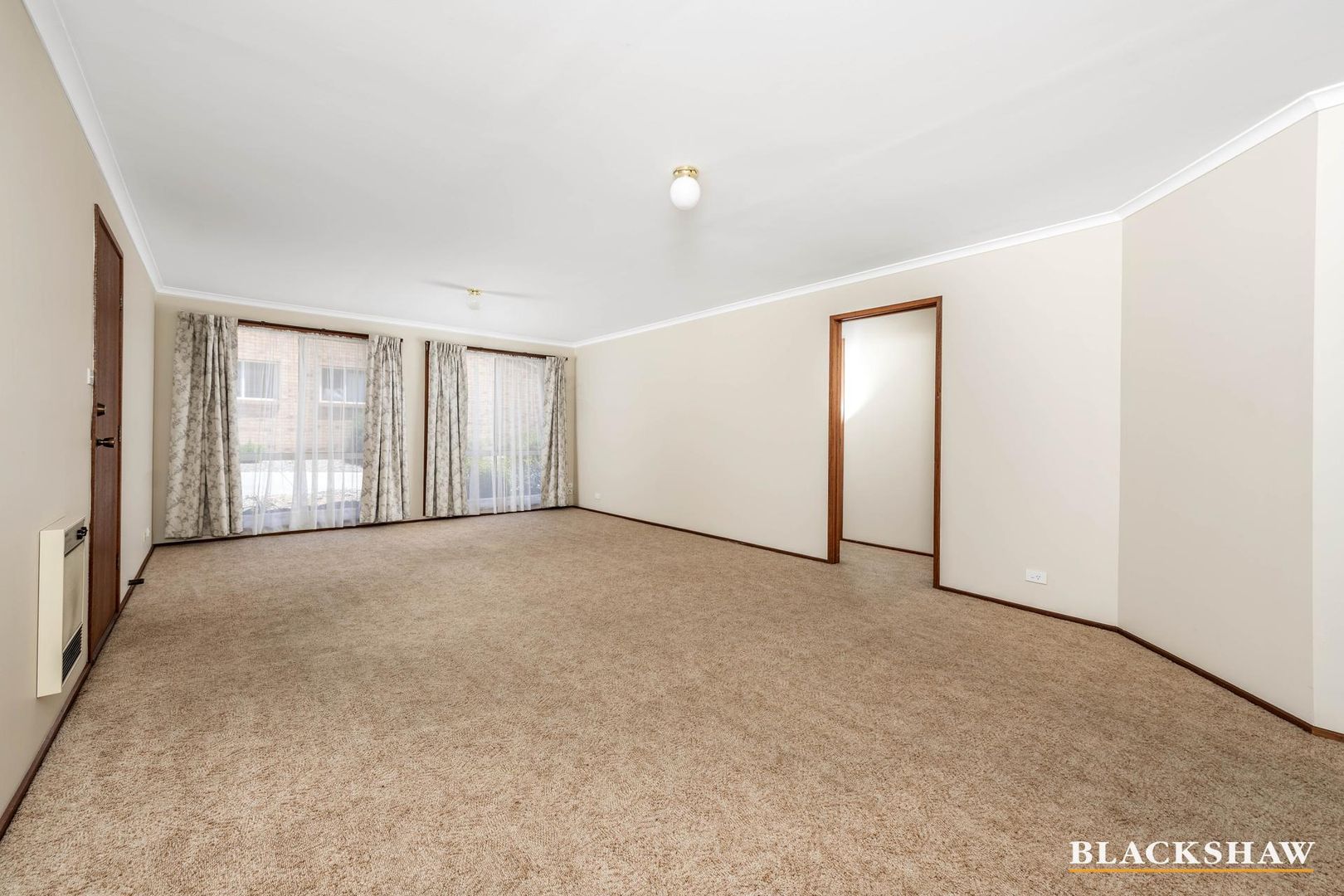 1/1 John Young Crescent, Greenway ACT 2900, Image 2