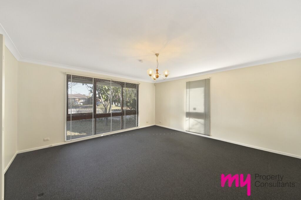 11 Motu Place, Glenfield NSW 2167, Image 1