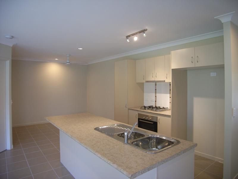 1/2 Michelia Street, Palm Cove QLD 4879, Image 2