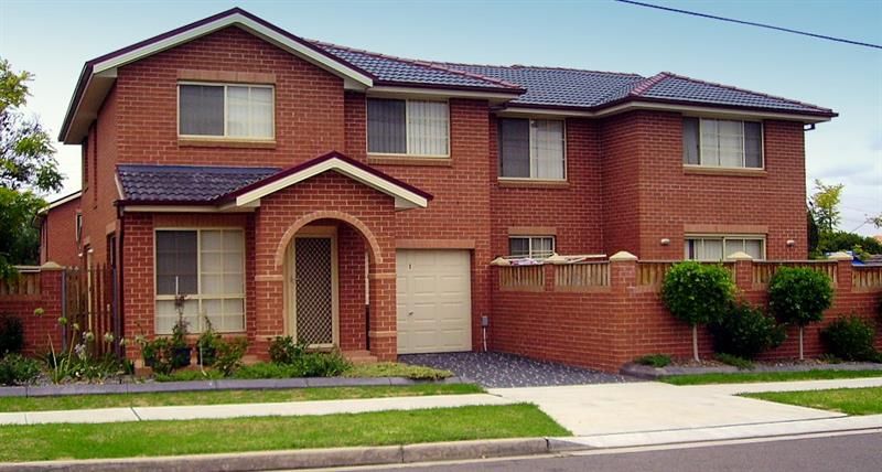 3 bedrooms Townhouse in 8 Rose Street LIVERPOOL NSW, 2170