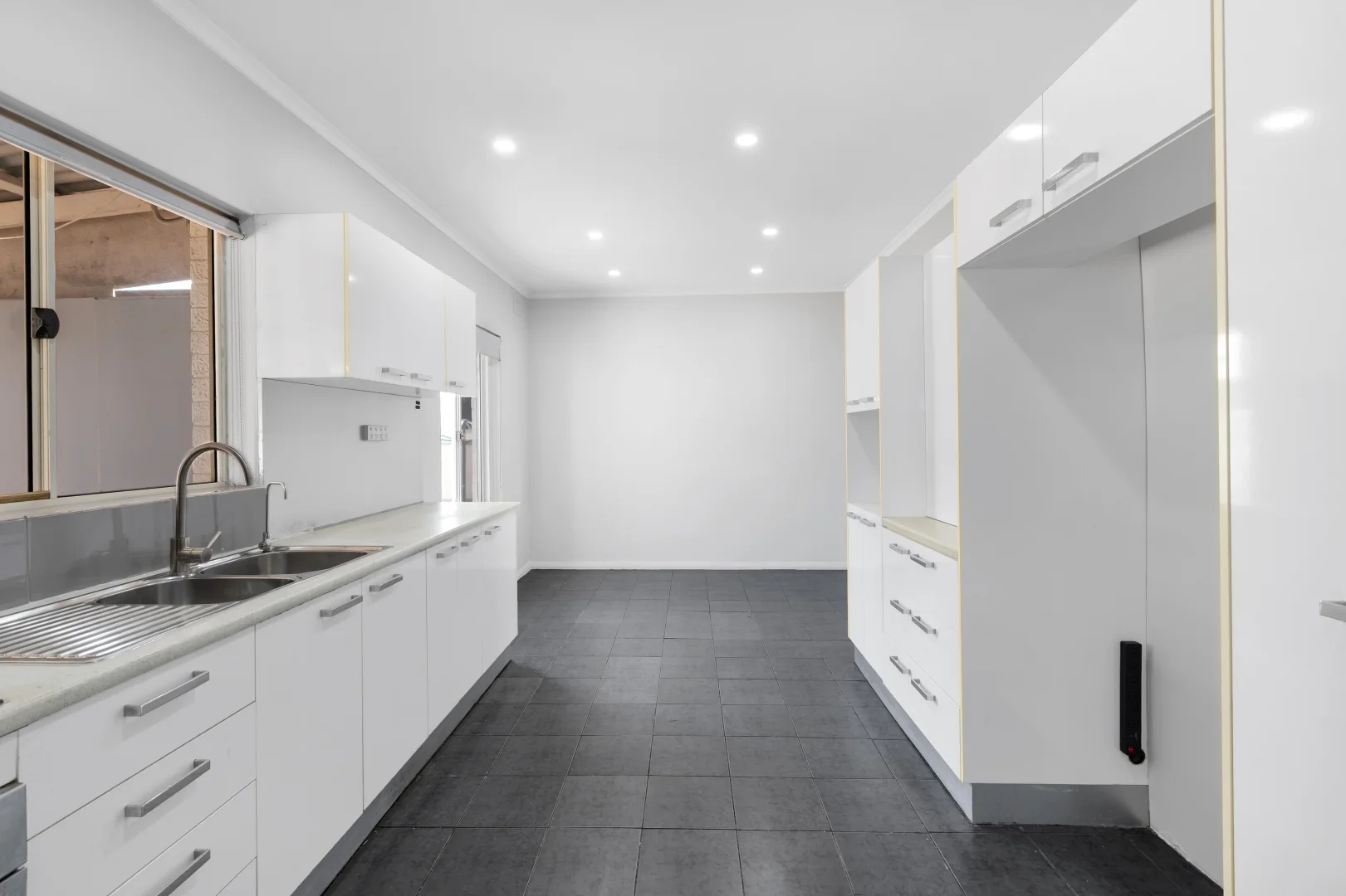 Additional image 8 of 39 The Strand, Brahma Lodge SA 5109