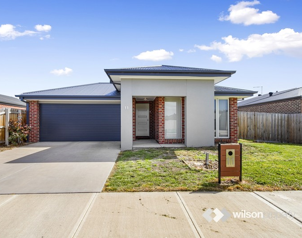 11 Princeton Way, Traralgon VIC 3844