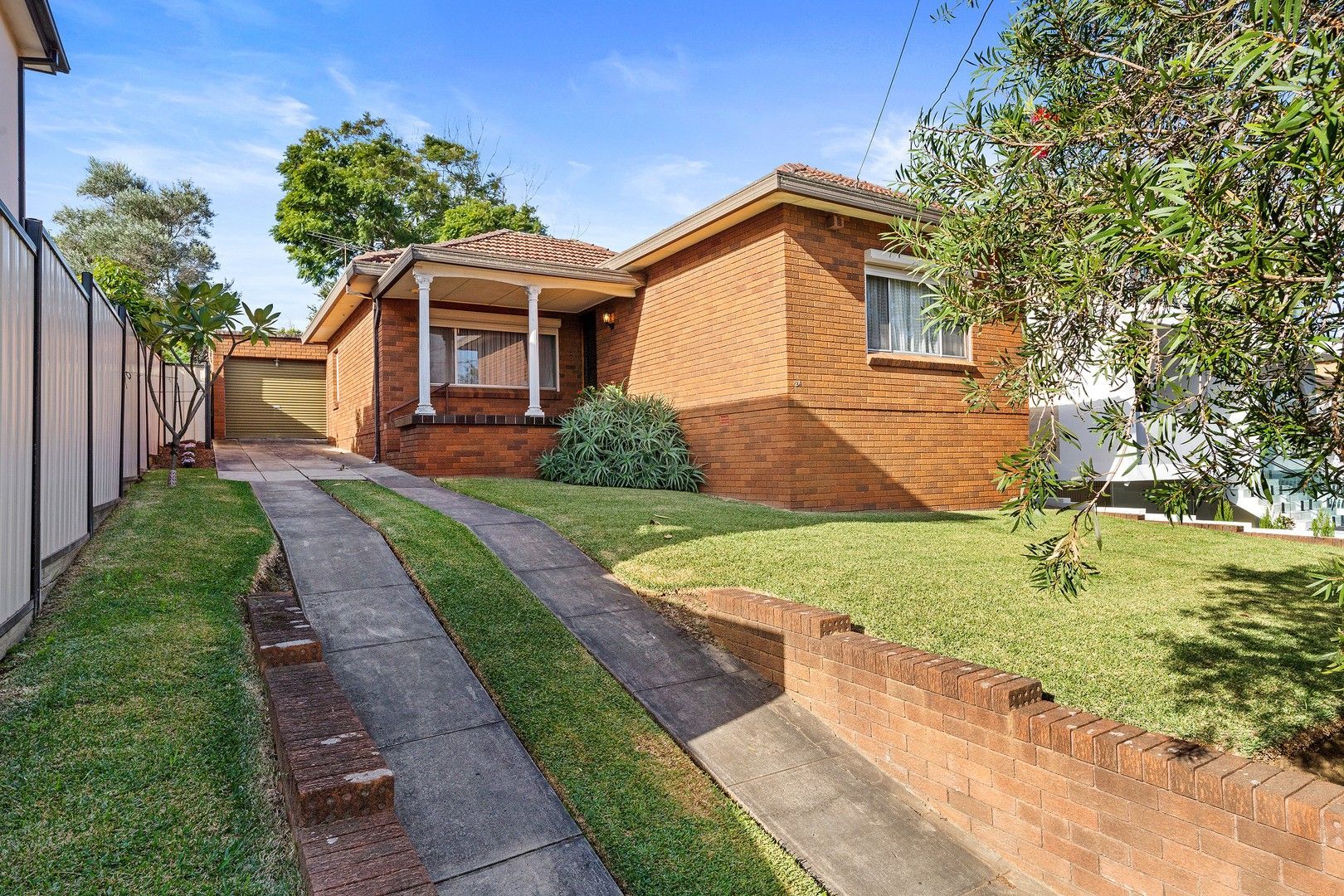 4 bedrooms House in 2A Springfield Avenue ROSELANDS NSW, 2196