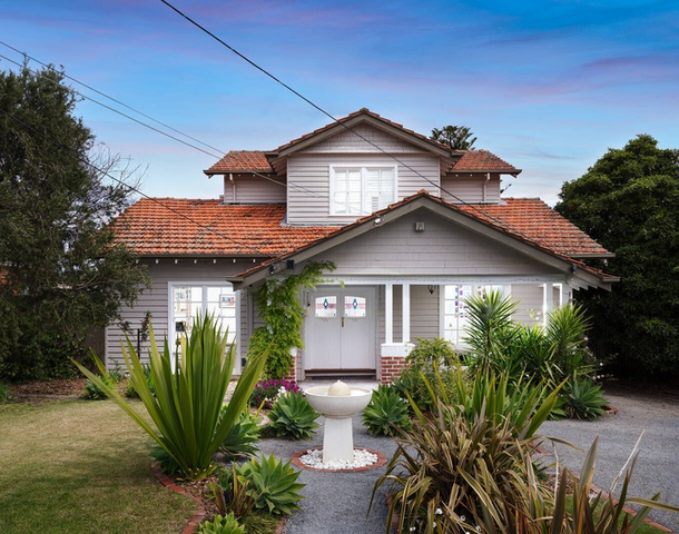 16 Aylwin Avenue, Burwood VIC 3125