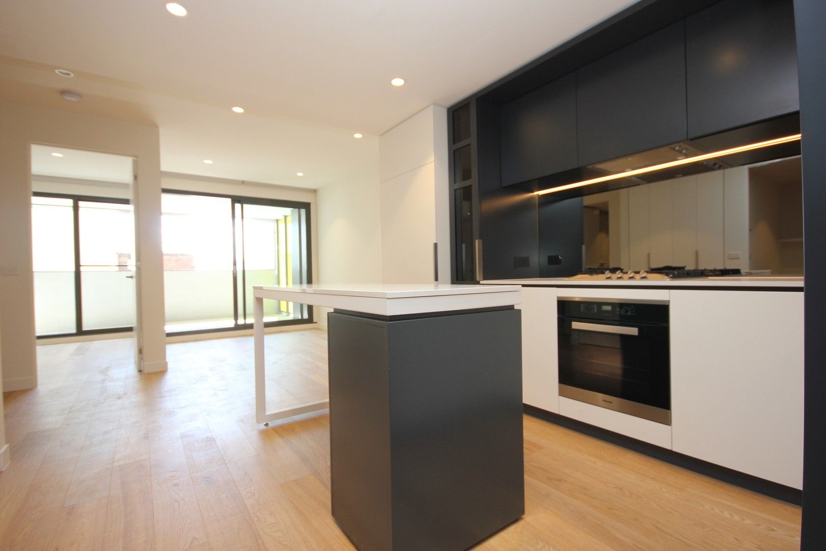 1 bedrooms Apartment / Unit / Flat in 229/158 Smith Street COLLINGWOOD VIC, 3066