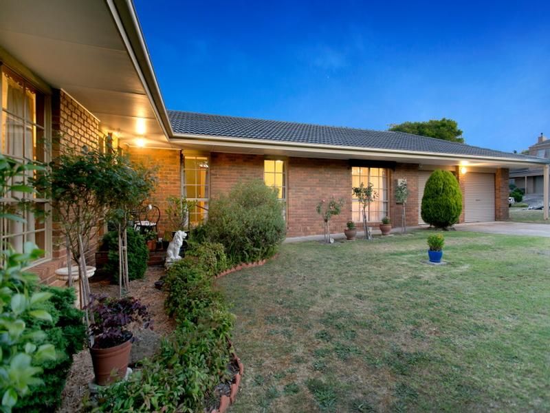 3 Mount Erin Crescent, Frankston South VIC 3199, Image 1