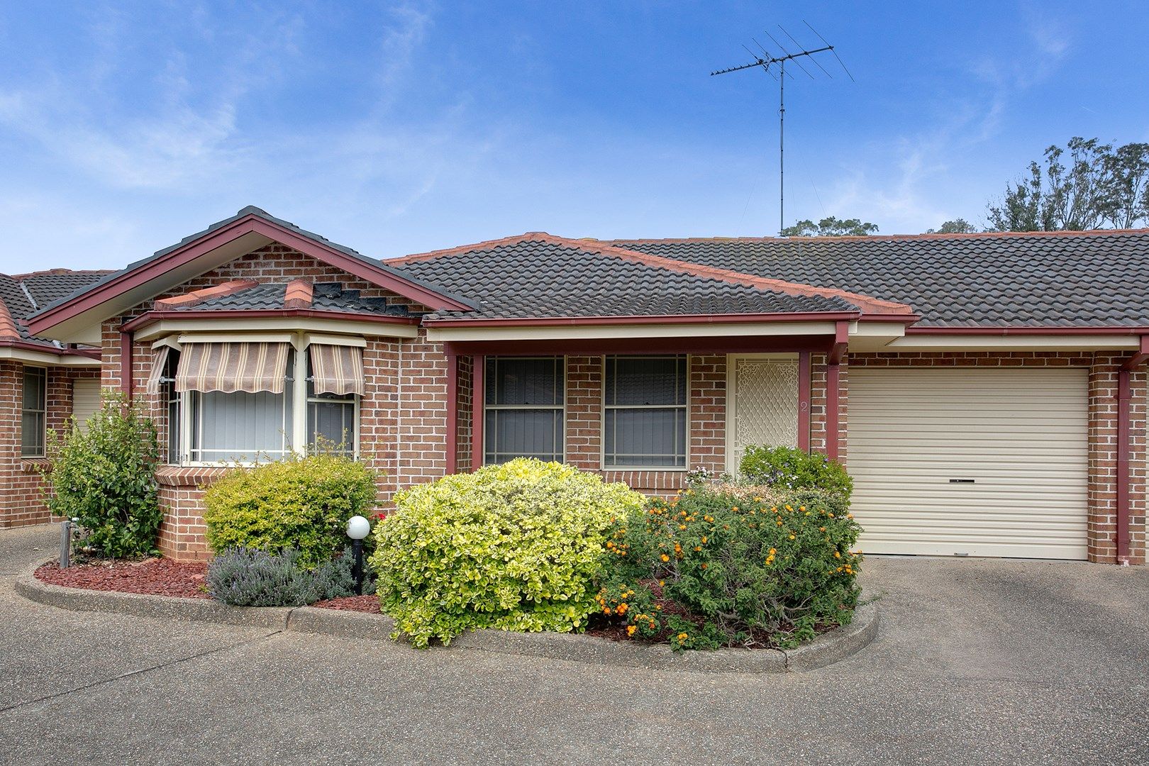 2/13A Mercedes Road, Ingleburn NSW 2565, Image 0