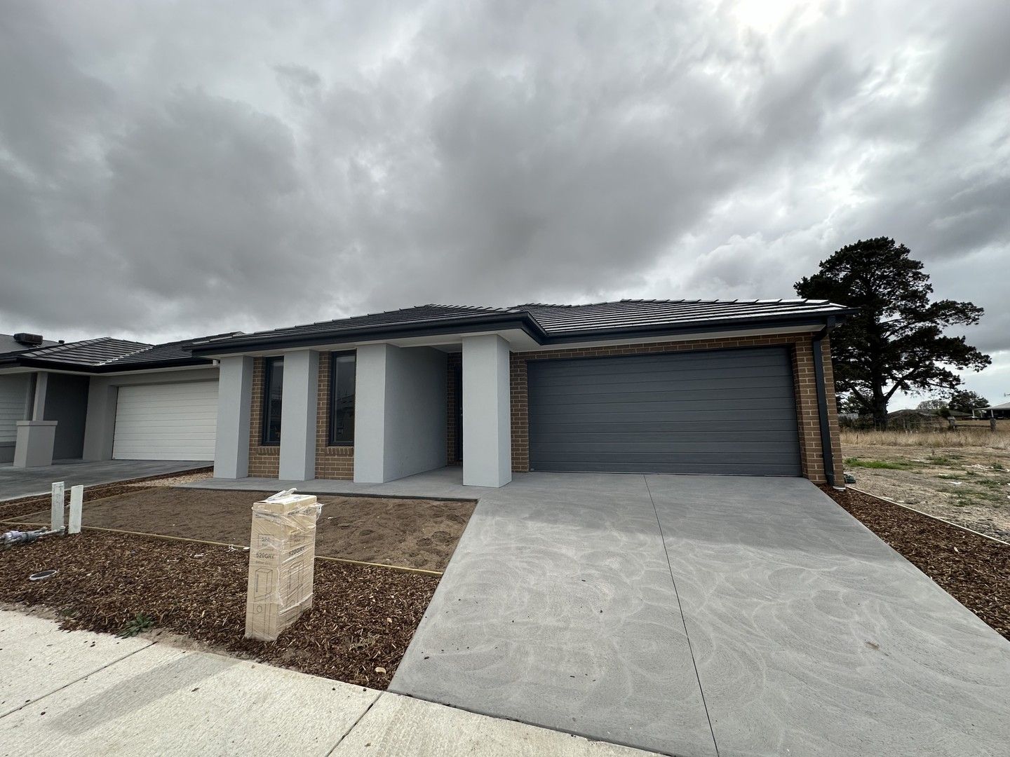 4 bedrooms House in 23 Stingray Street ARMSTRONG CREEK VIC, 3217