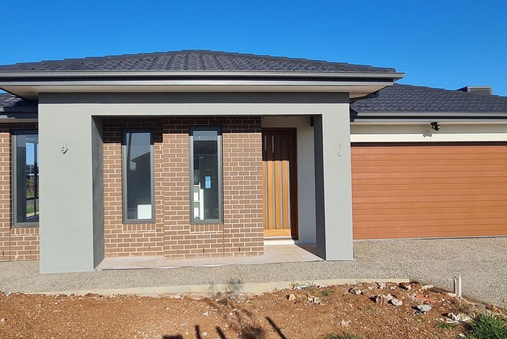 4 bedrooms House in 1 Libra Road WEIR VIEWS VIC, 3338