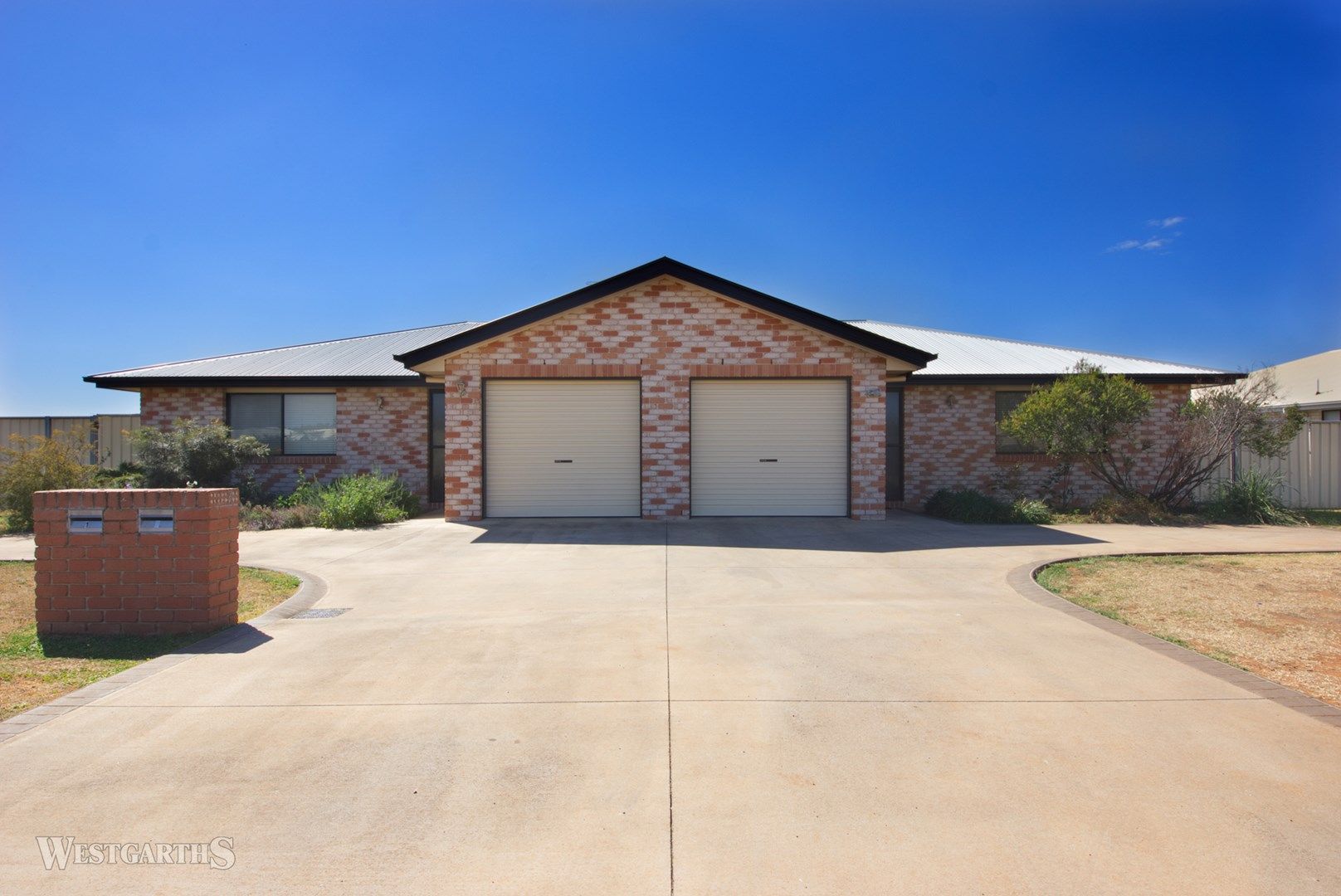 2 Lynne Court, Oakey QLD 4401, Image 0