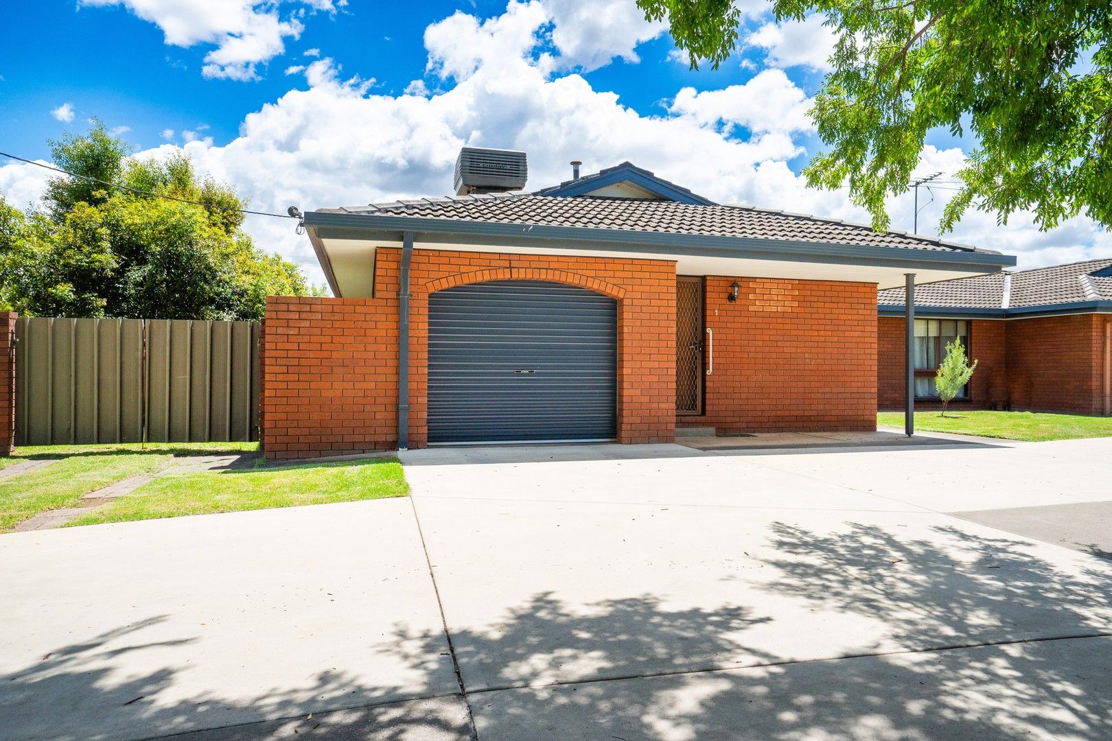 1/432 Kotthoff Street, Lavington NSW 2641, Image 0