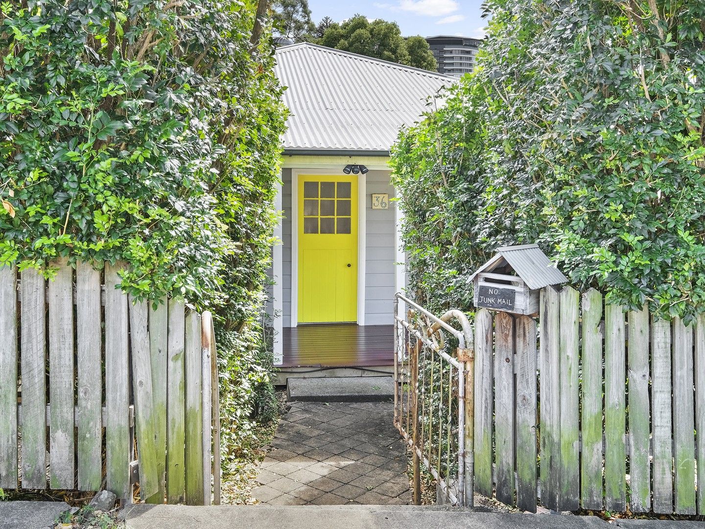 Highgate Hill QLD 4101 3 beds house for Rent, 750 16411625 Domain