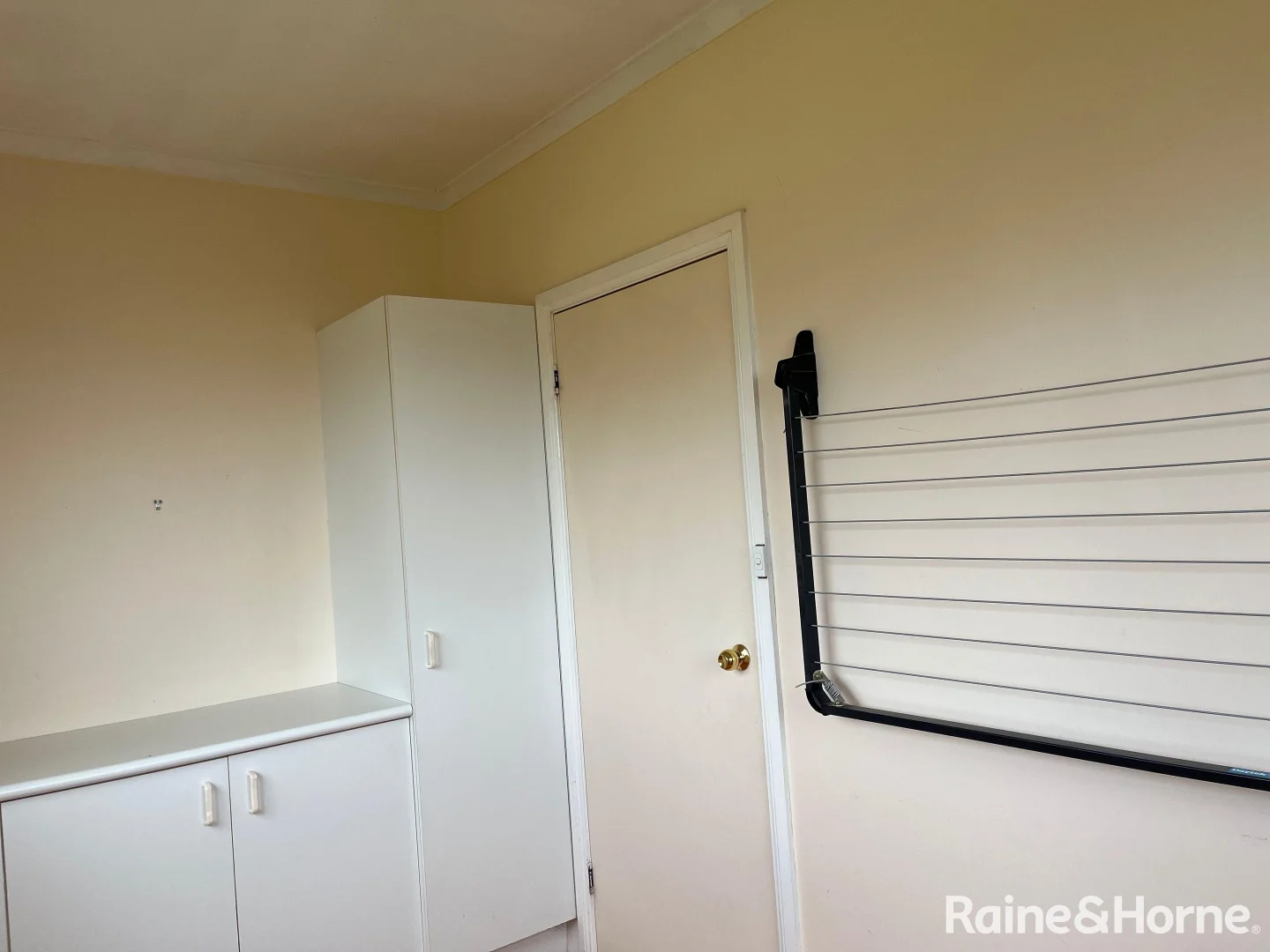 Additional image 11 of 46 Thornhill St, Young NSW 2594