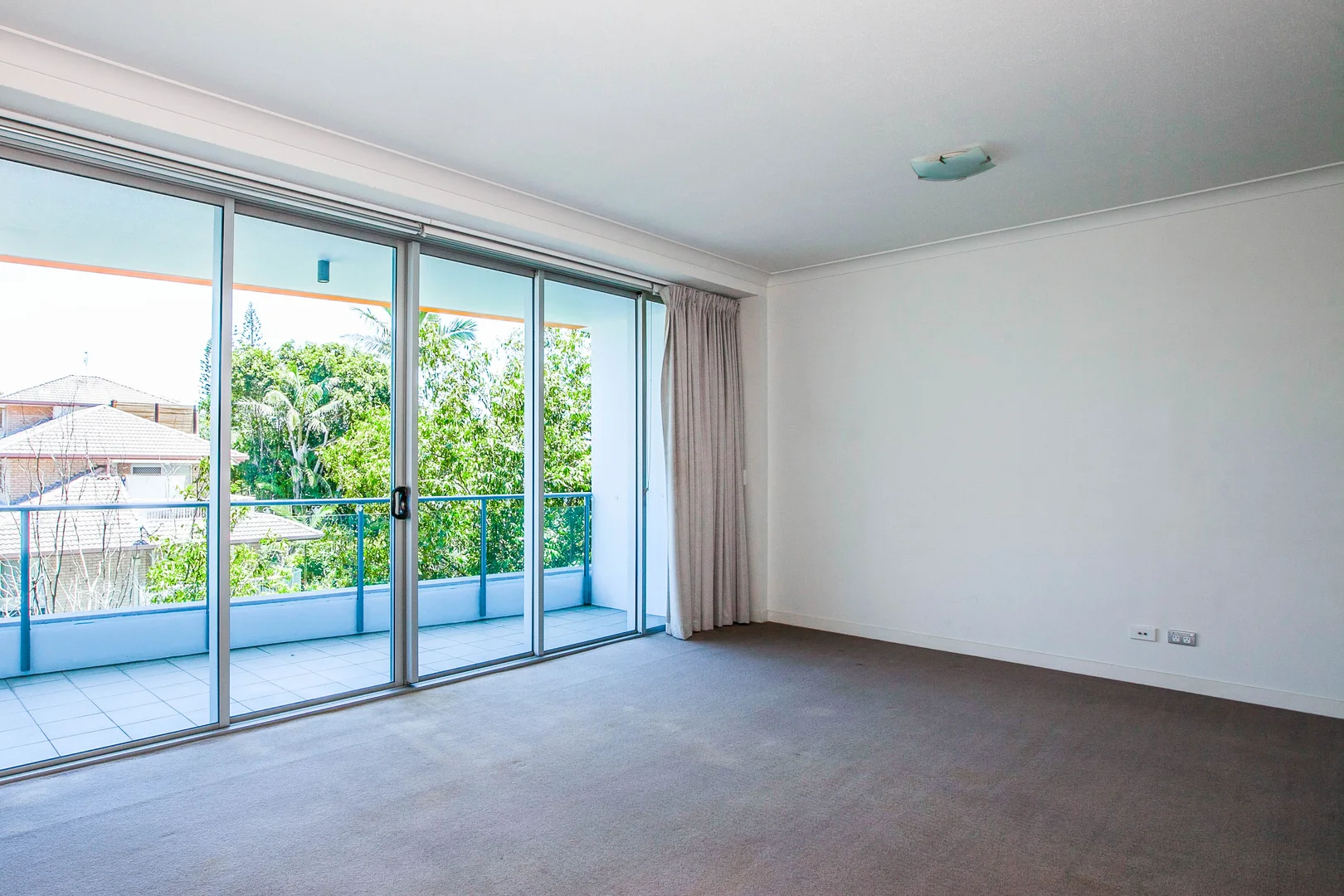 Additional image 6 of 303/430 Marine Parade, Biggera Waters QLD 4216