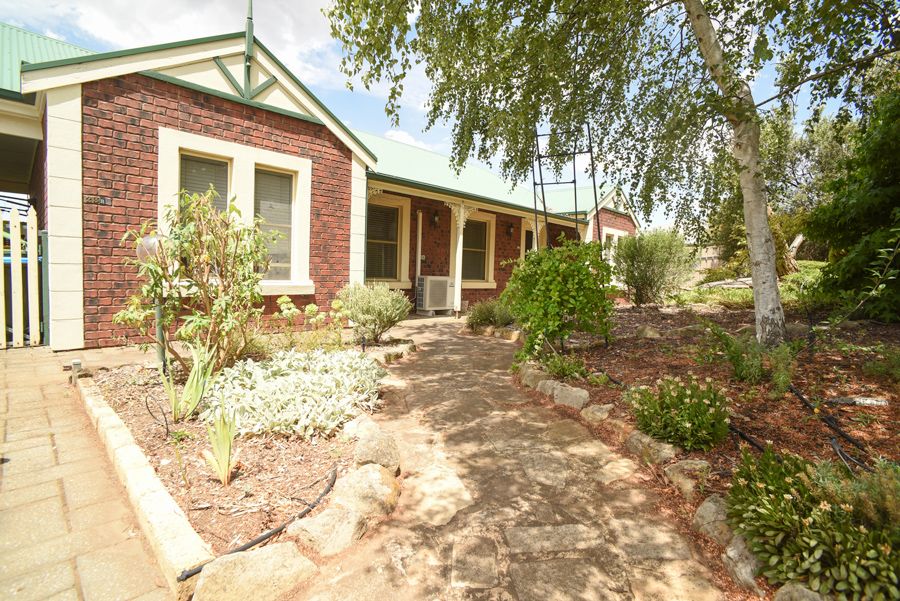 3 bedrooms House in 2/23B Douglas Drive MOUNT BARKER SA, 5251