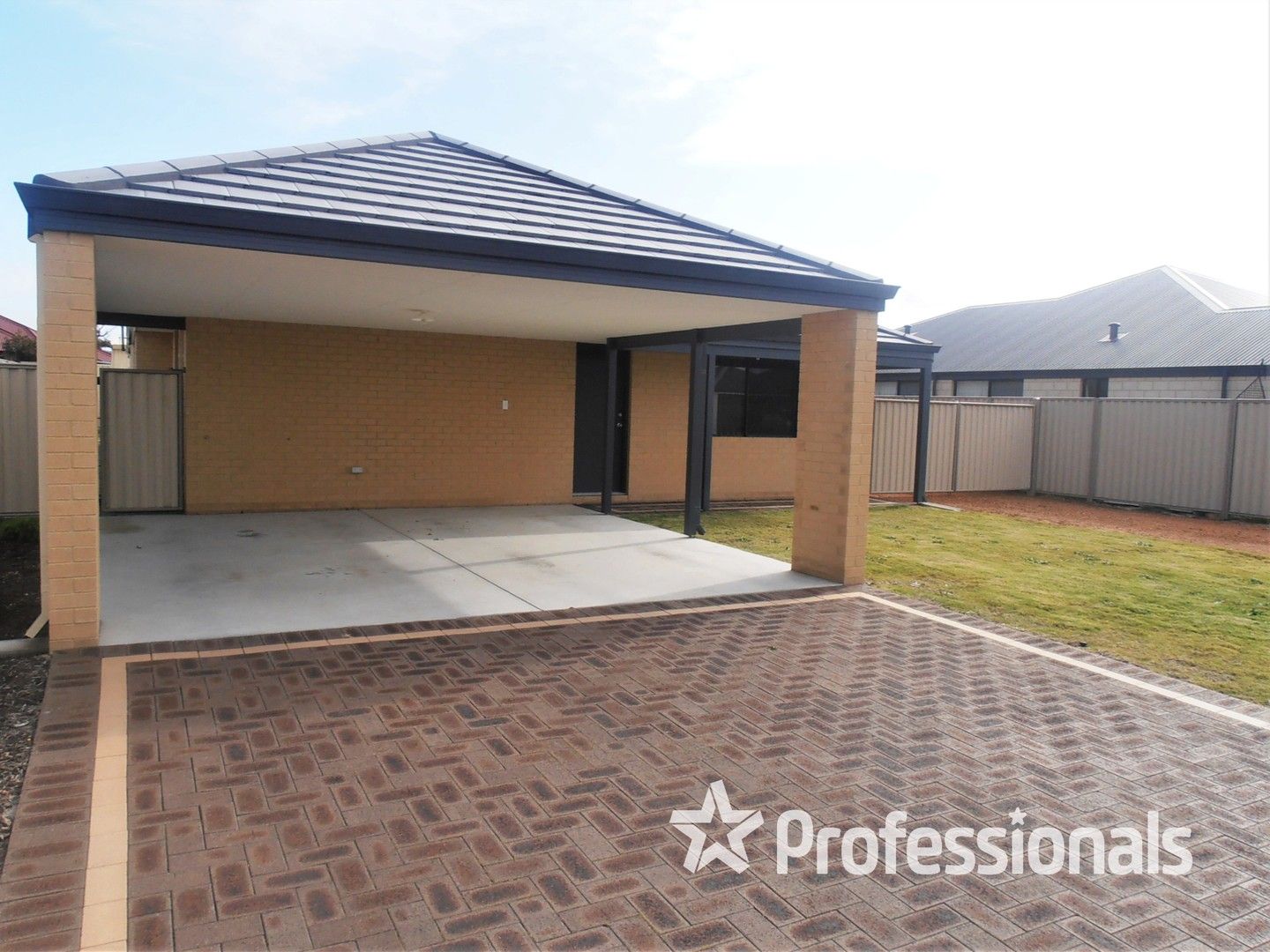 32 Waddingham Loop, Capel WA 6271, Image 0