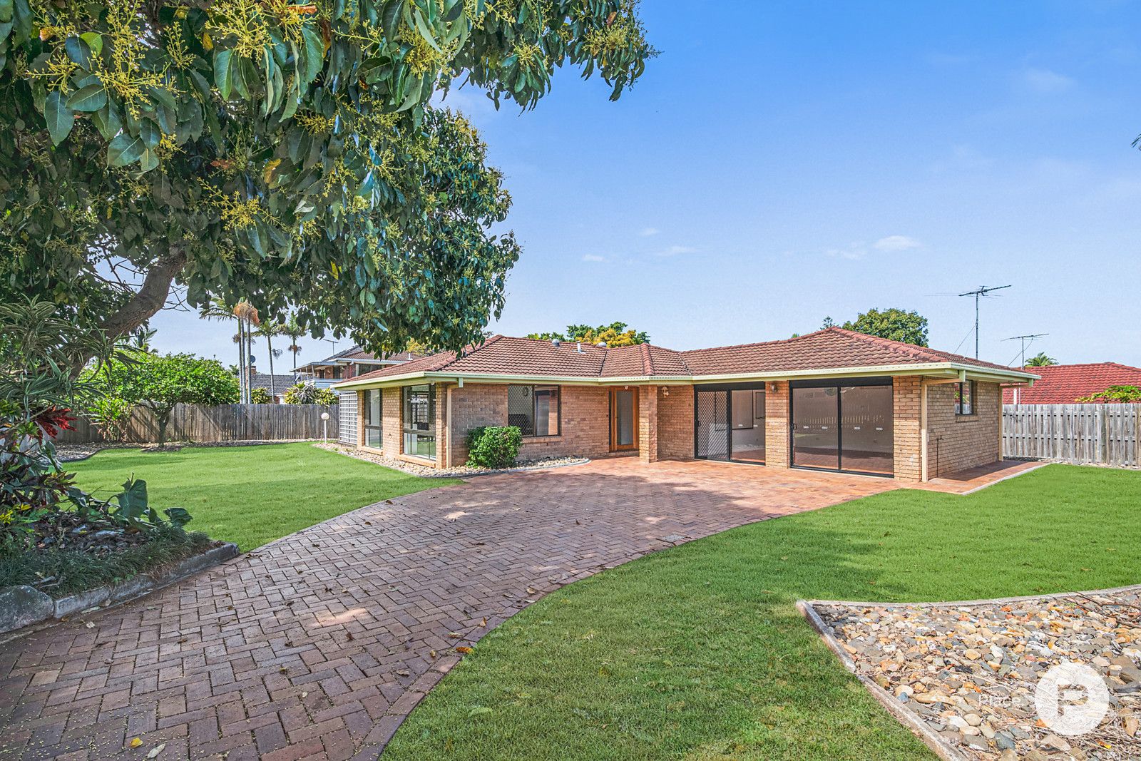 3 bedrooms House in 2 Woodhaven Court SUNNYBANK QLD, 4109