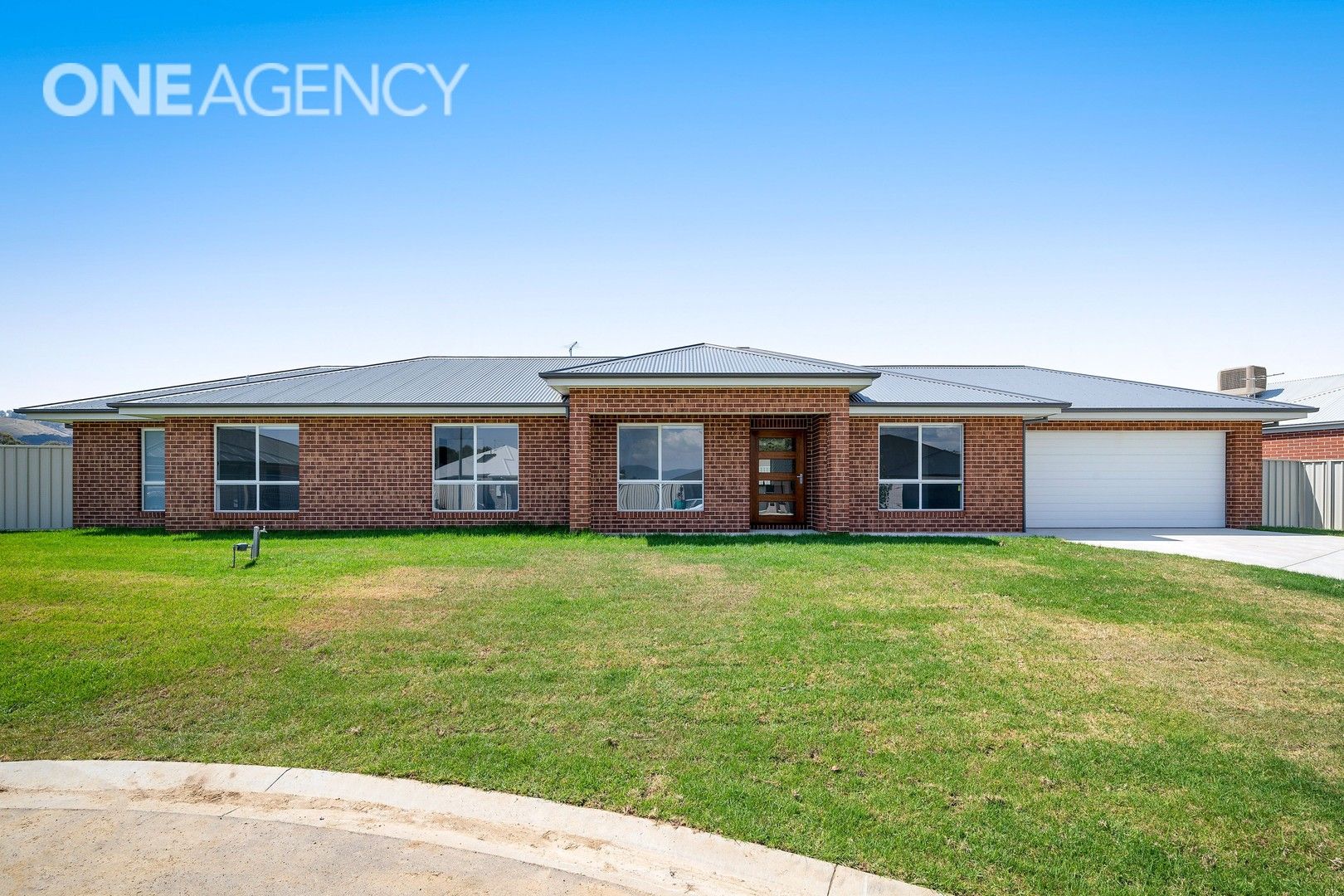 8 House Court Tangambalanga VIC 3691 House For Rent Domain