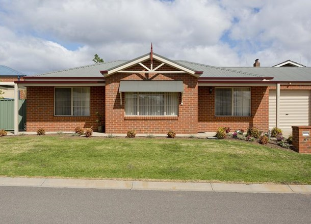 8 Valli Place, East Bendigo VIC 3550