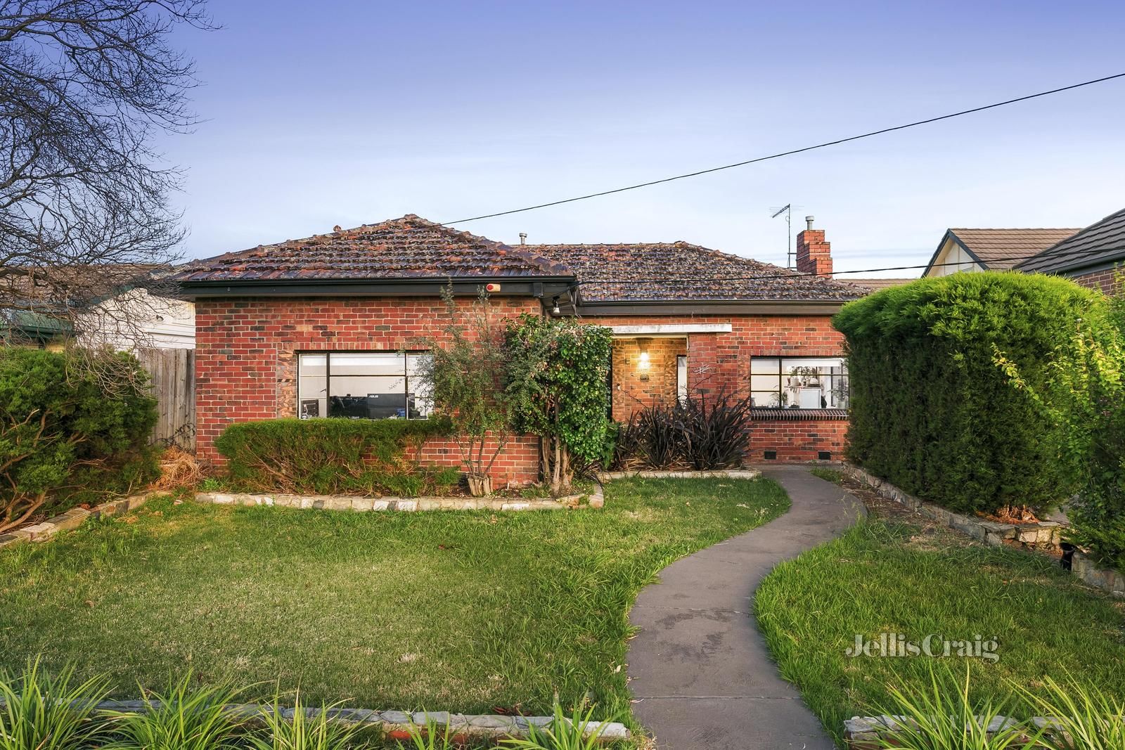 3 bedrooms House in 12 Anderson Street PASCOE VALE SOUTH VIC, 3044