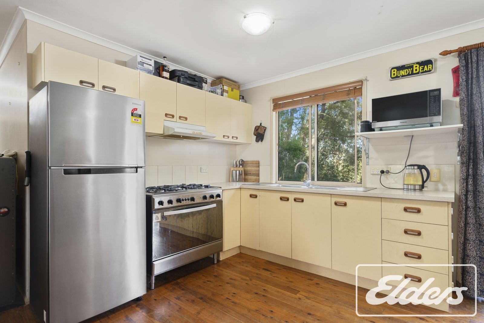 23 POOLES ROAD, Villeneuve QLD 4514, Image 1