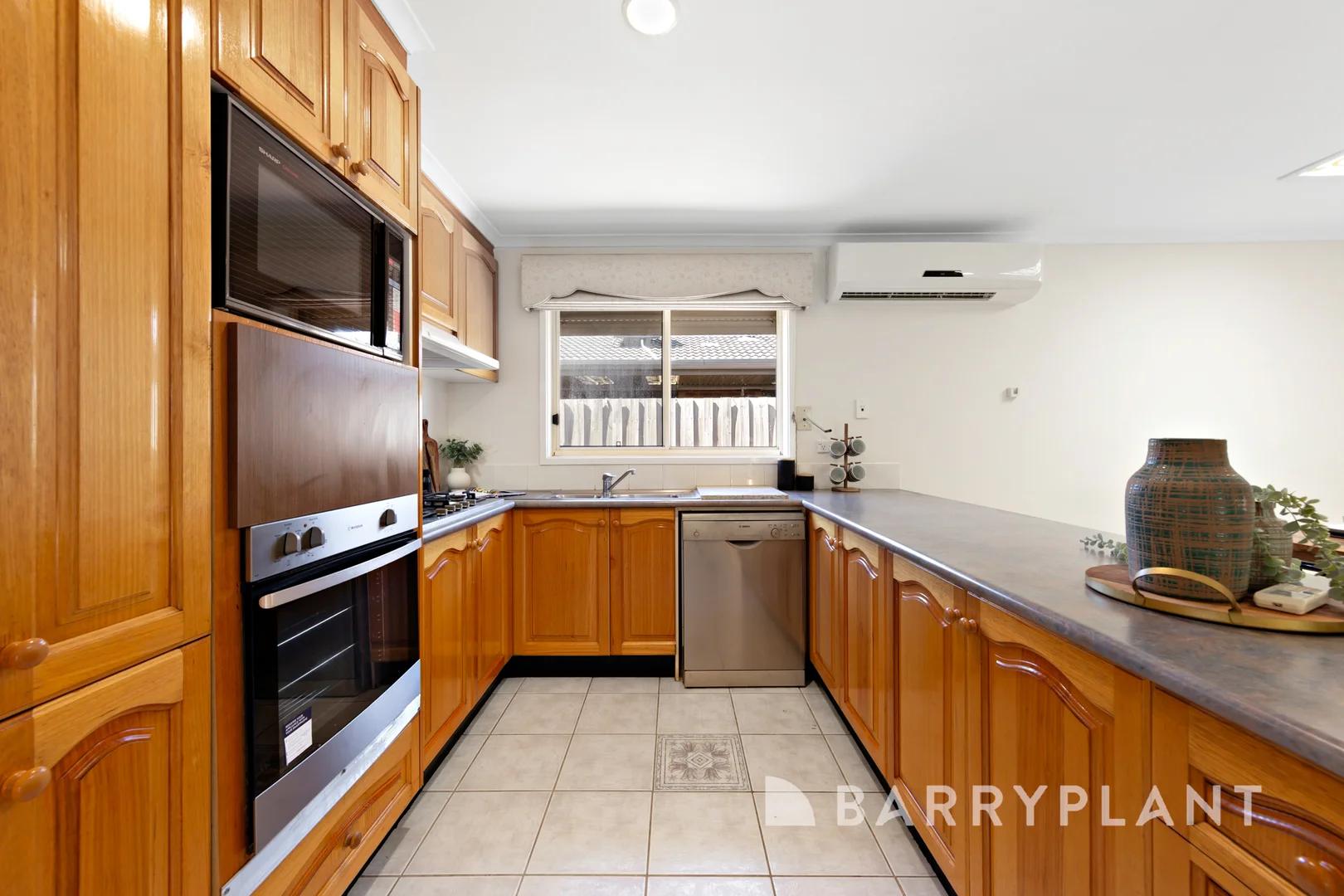 Additional image 7 of 17 Penzance Place, Sydenham VIC 3037