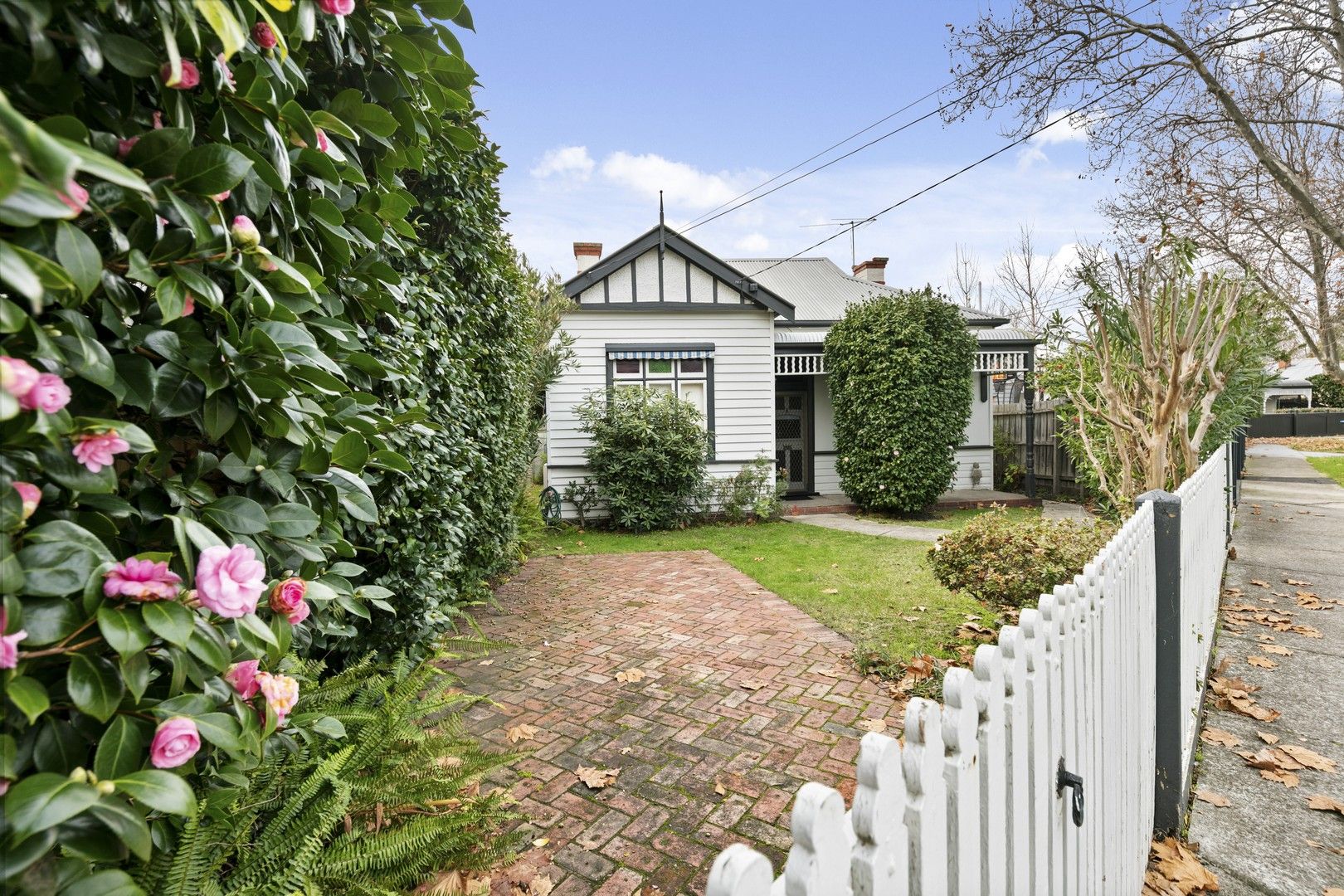 3 bedrooms House in 14 Warley Road MALVERN EAST VIC, 3145
