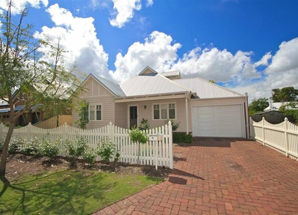 5 Claymore Close, Guildford WA 6055