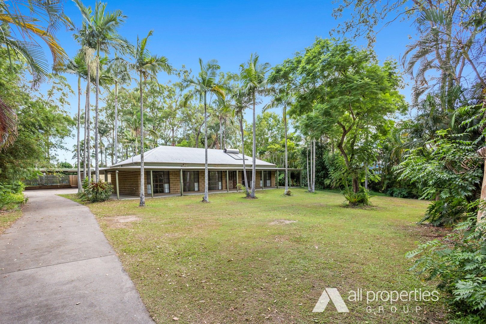 4 bedrooms Acreage / Semi-Rural in 27 Robin Court FORESTDALE QLD, 4118