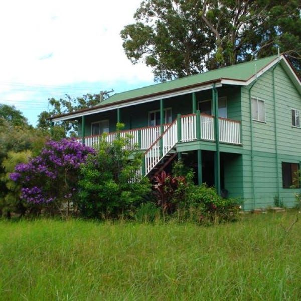 17 Halcyon Street, Lamb Island QLD 4184, Image 0