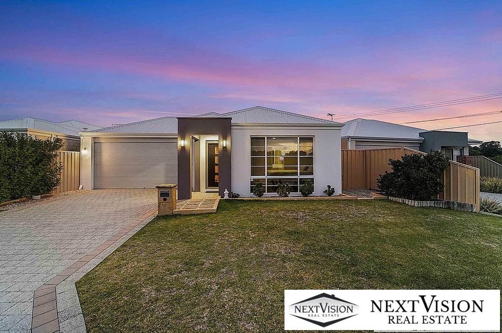4 bedrooms House in 4 Apium Mews LAKE COOGEE WA, 6166