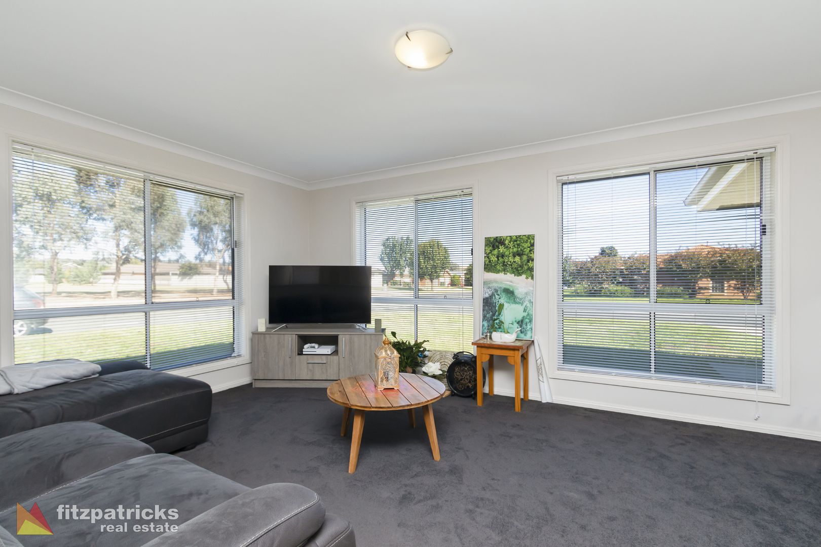 24 Womboin Crescent, Glenfield Park NSW 2650, Image 1