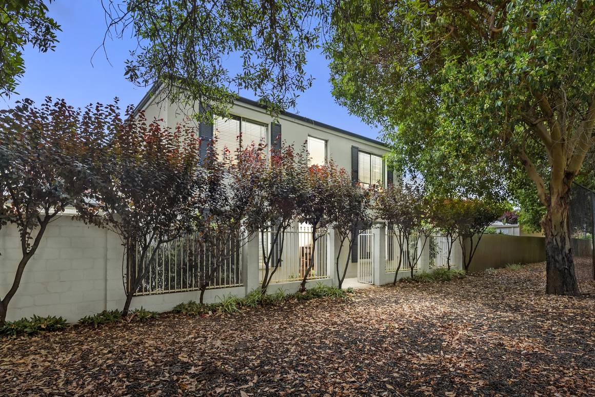 Picture of 173 Central Avenue, MOUNT LAWLEY WA 6050