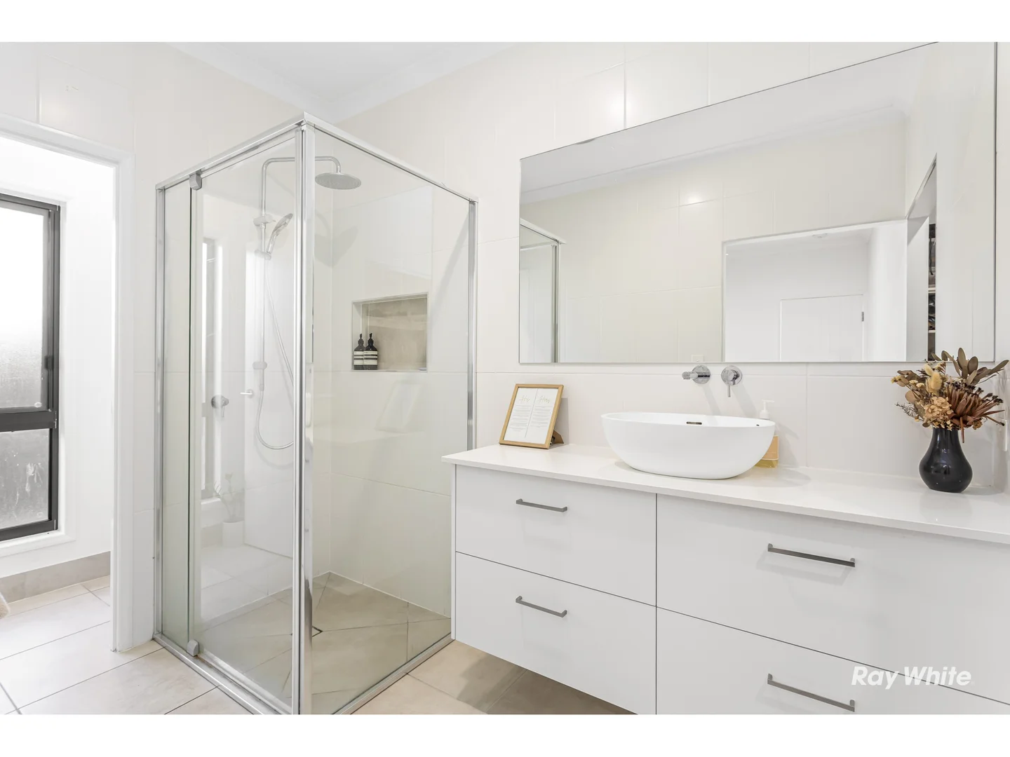 Additional image 11 of 3 Swains Avenue, Pacific Heights QLD 4703