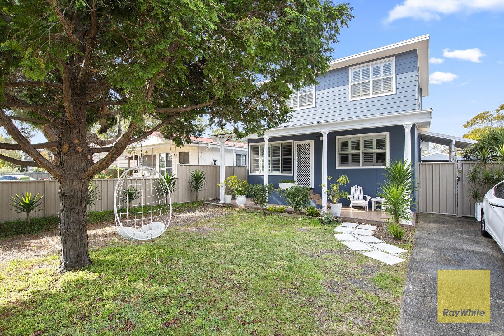 3 bedrooms House in 90 Springwood Street ETTALONG BEACH NSW, 2257
