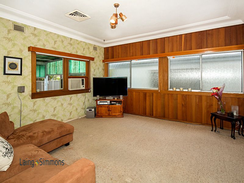 2 Carrington Avenue, Caringbah NSW 2229, Image 2