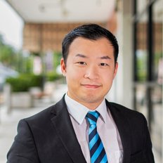 Mike Li, Property manager