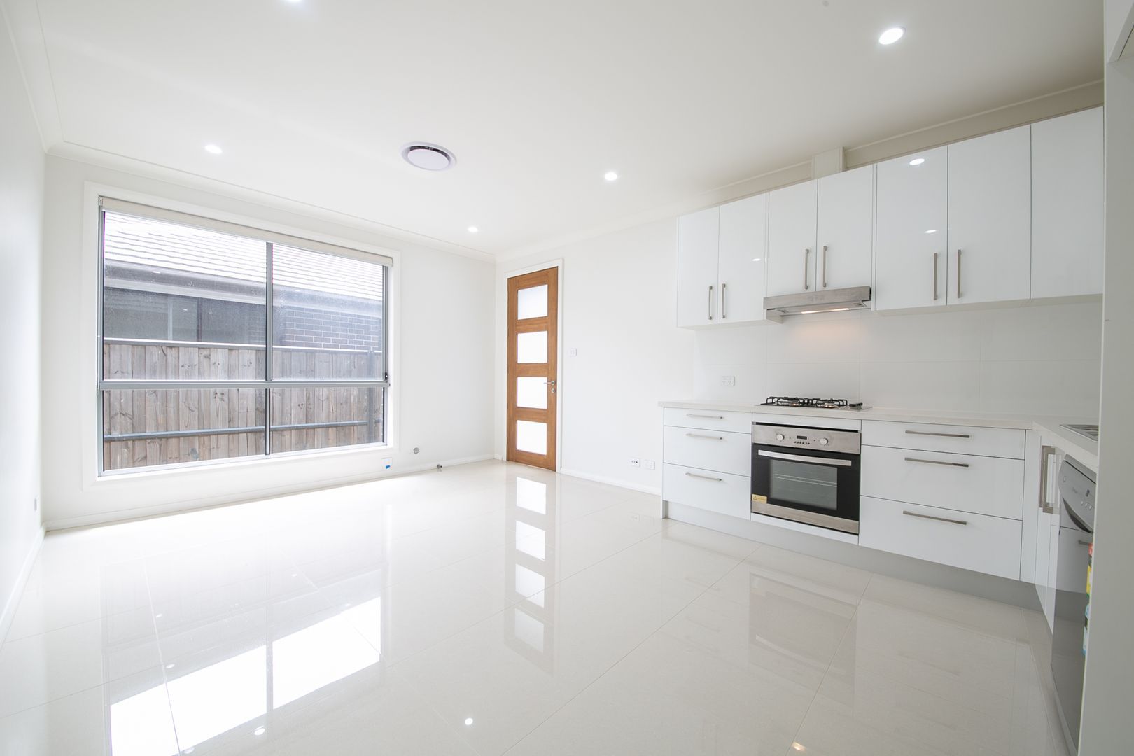 2 bedrooms House in 11A Springwood Avenue THE PONDS NSW, 2769