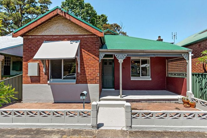 Picture of 7 Smith Street, MAYFIELD EAST NSW 2304