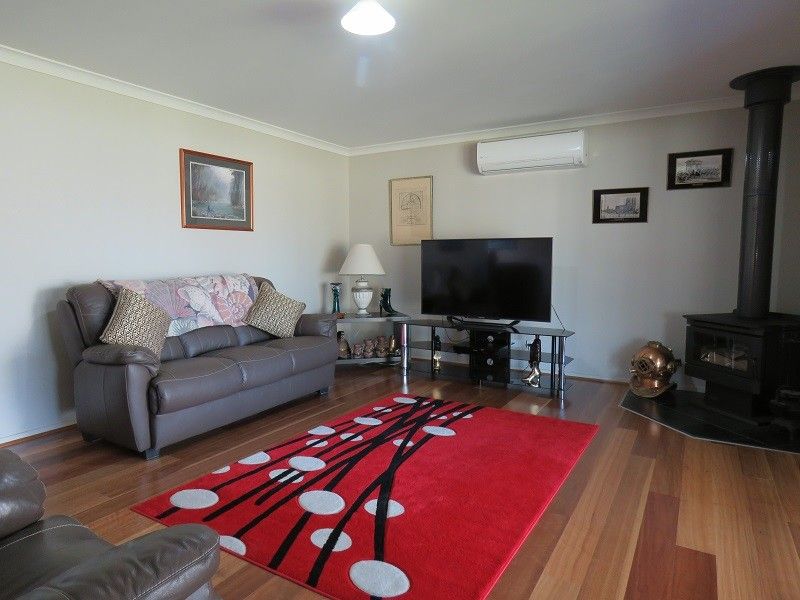 4 Springwood Rise, Newlands Arm VIC 3875, Image 2